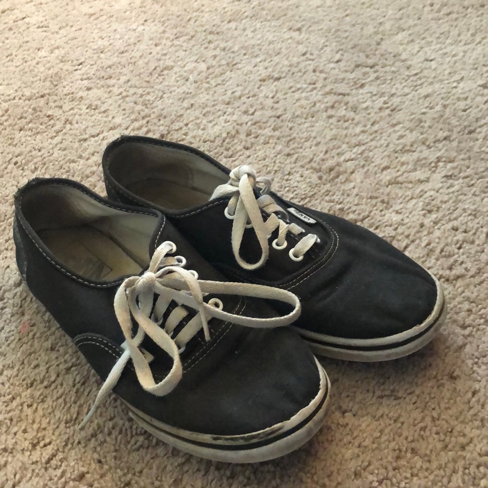 Black old school vans (used)